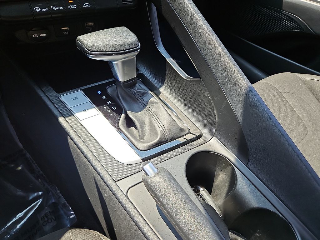 Thumbnail: 2021 Hyundai Elantra - 14