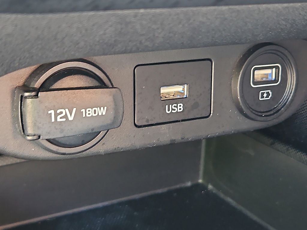 Thumbnail: 2021 Hyundai Elantra - 27
