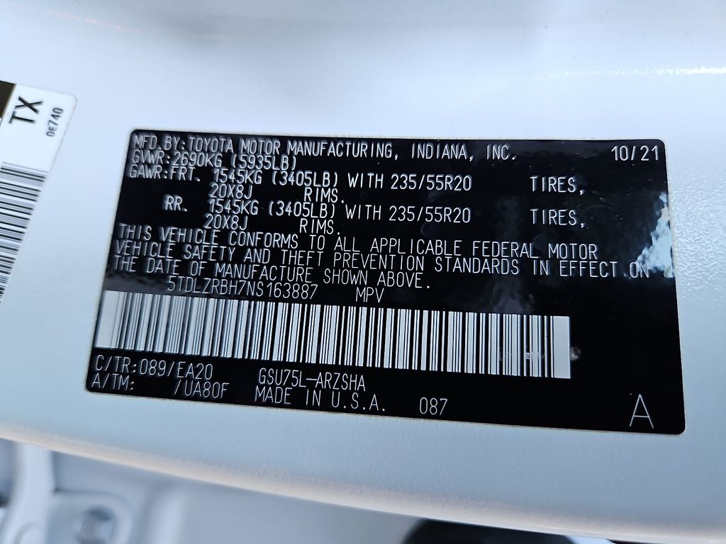 Thumbnail: 2022 Toyota Highlander - 16