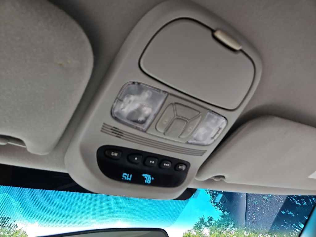 Thumbnail: 2010 Toyota Sienna - 27