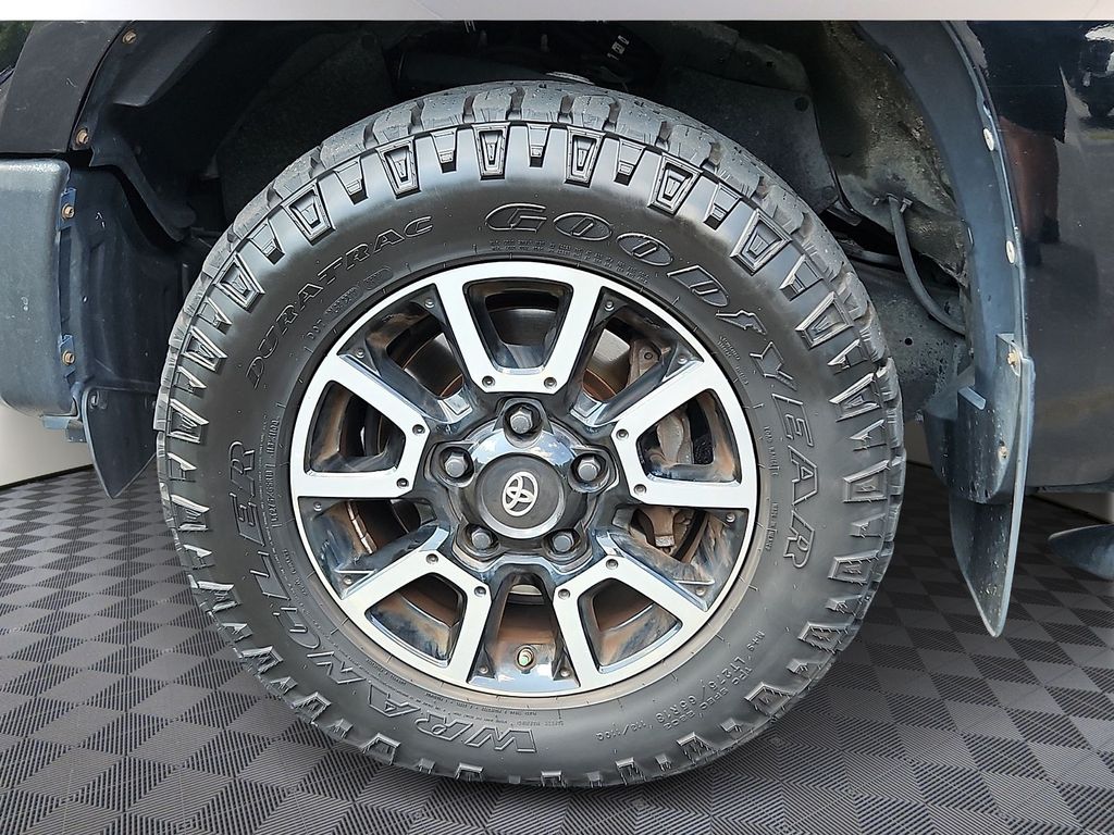 Thumbnail: 2017 Toyota Tundra - 8