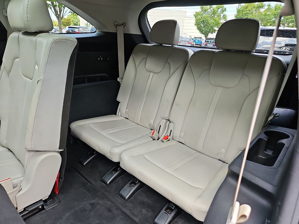 Thumbnail: 2021 Kia Sorento - 21