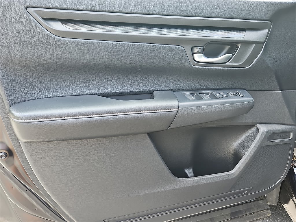 2025 Honda CR-V Sport 13