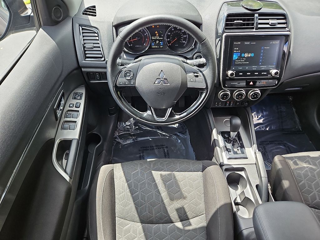 Thumbnail: 2020 Mitsubishi Outlander Sport - 2