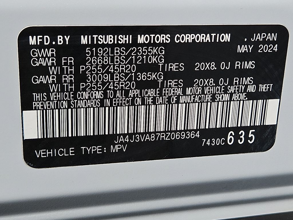 Thumbnail: 2024 Mitsubishi Outlander - 14