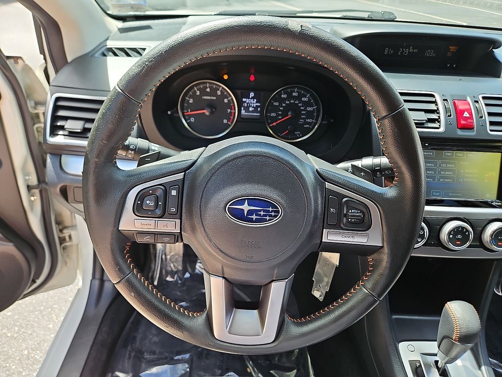 Thumbnail: 2017 Subaru Crosstrek - 10