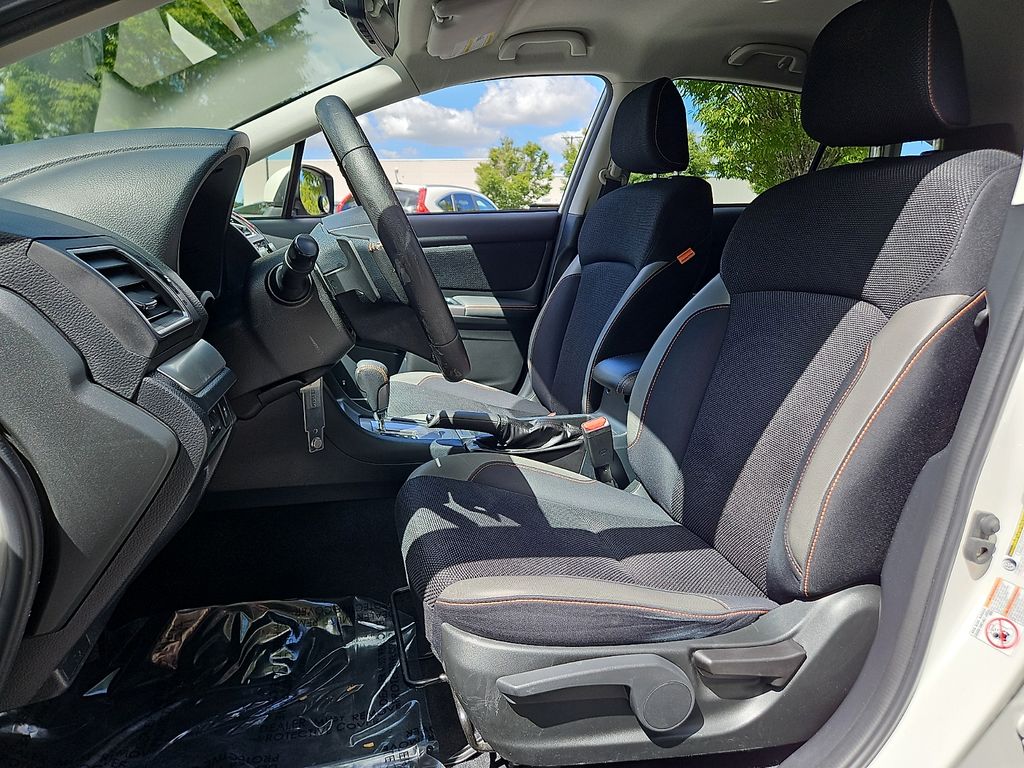 Thumbnail: 2017 Subaru Crosstrek - 11