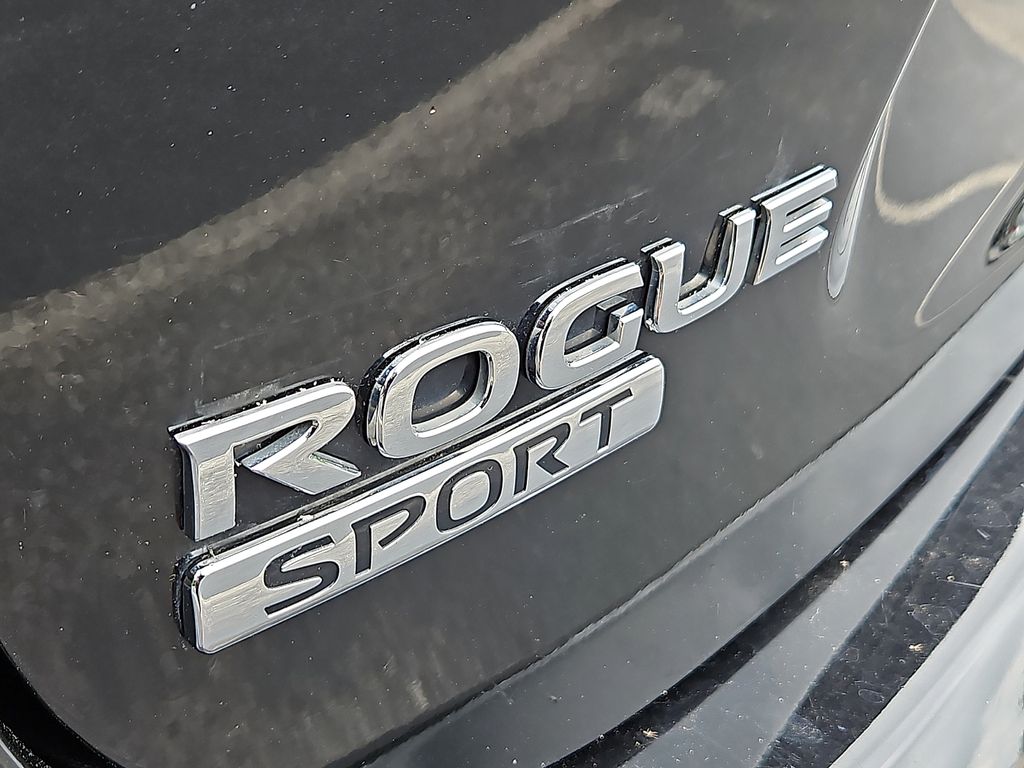 Thumbnail: 2020 Nissan Rogue Sport - 7