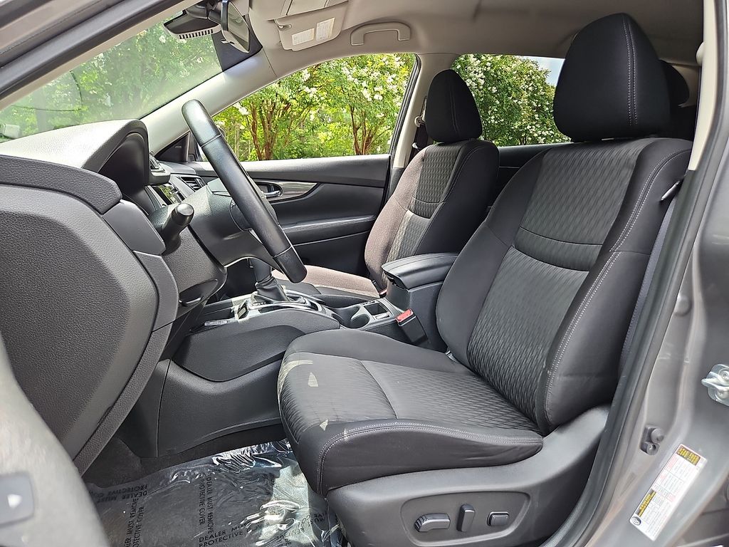 Thumbnail: 2020 Nissan Rogue - 11