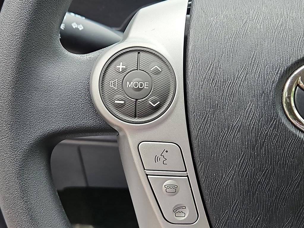 Thumbnail: 2012 Toyota Prius c - 22