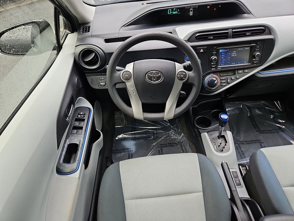 Thumbnail: 2012 Toyota Prius c - 2