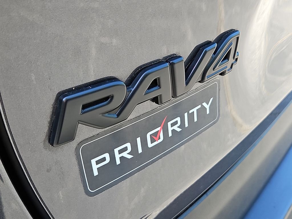 Thumbnail: 2023 Toyota RAV4 - 7