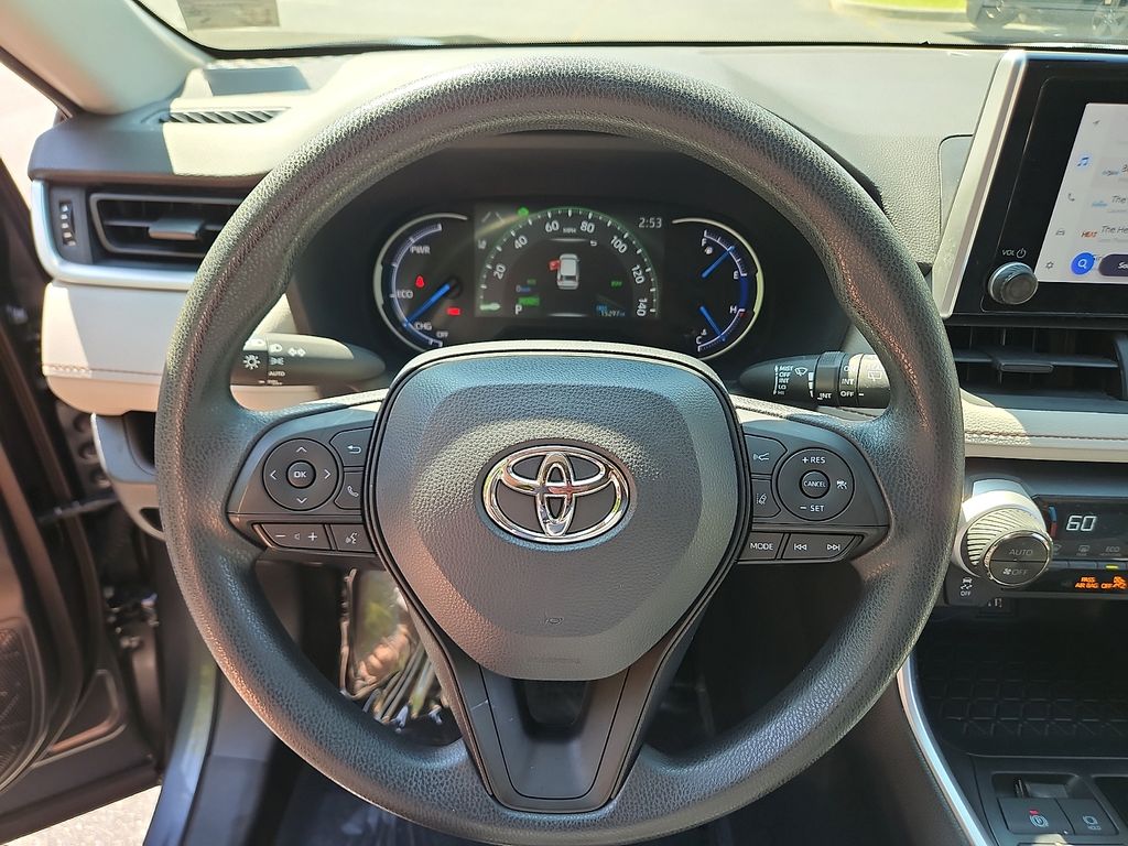 Thumbnail: 2023 Toyota RAV4 - 10