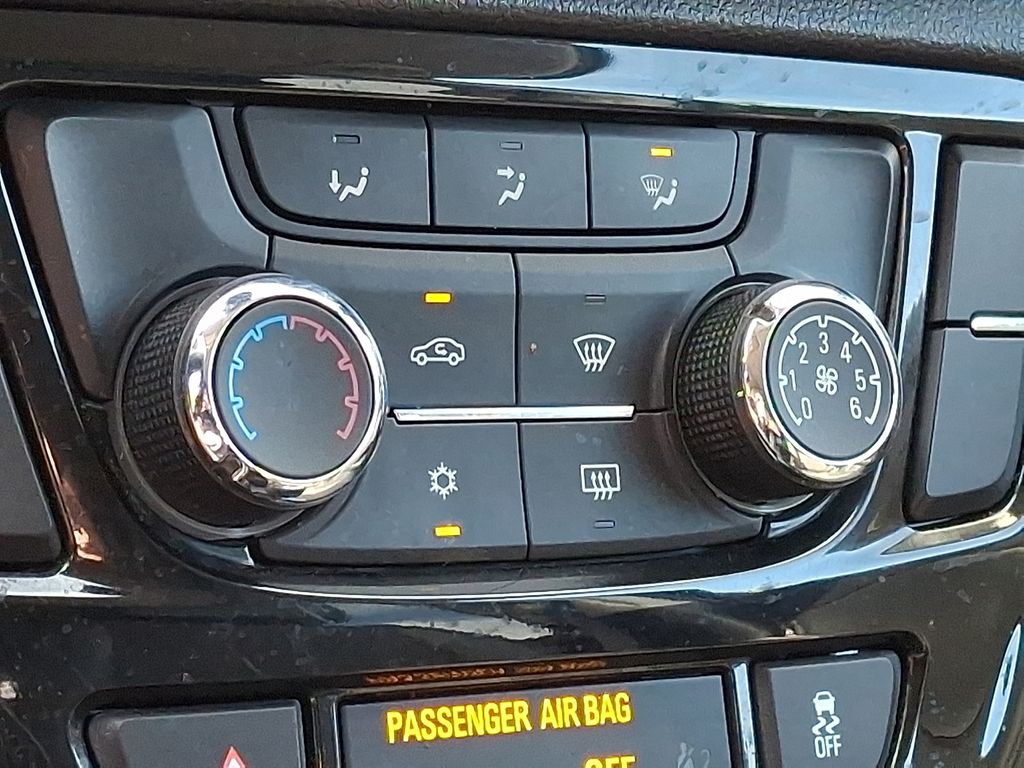 Thumbnail: 2021 Buick Encore - 16