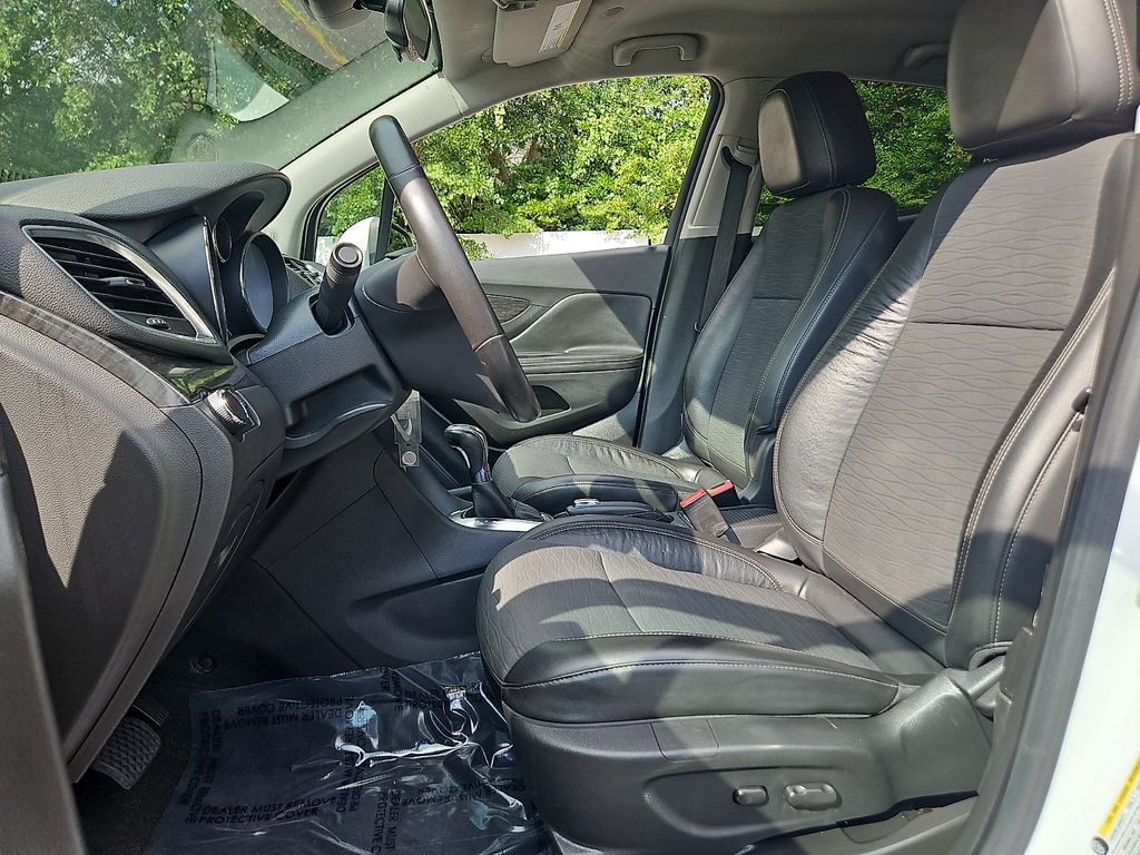 Thumbnail: 2016 Buick Encore - 10