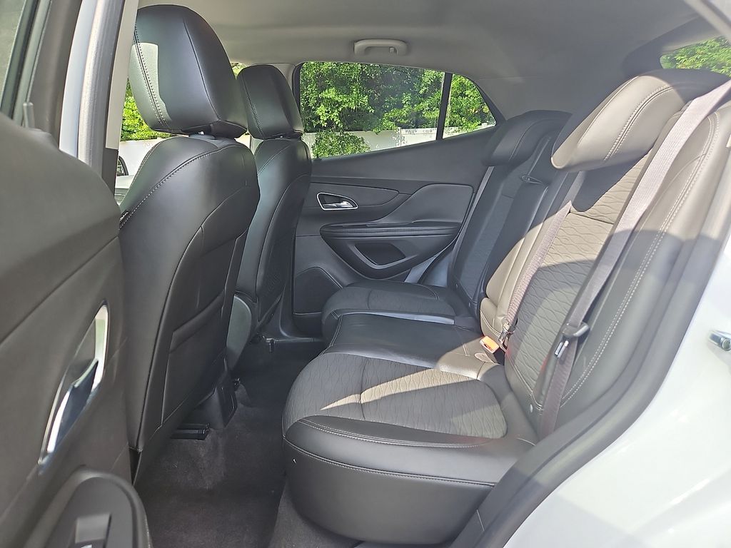 Thumbnail: 2016 Buick Encore - 11