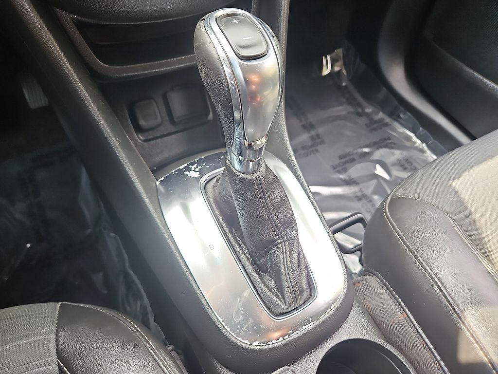Thumbnail: 2016 Buick Encore - 13