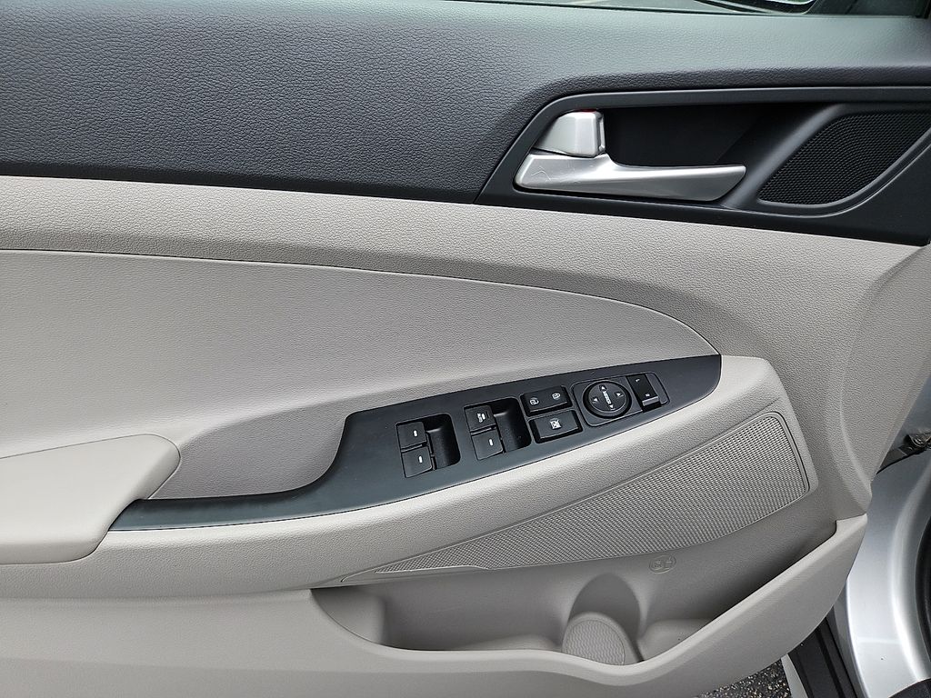 Thumbnail: 2019 Hyundai Tucson - 22