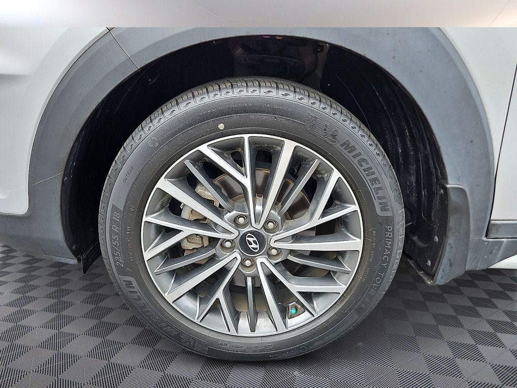 Thumbnail: 2019 Hyundai Tucson - 8