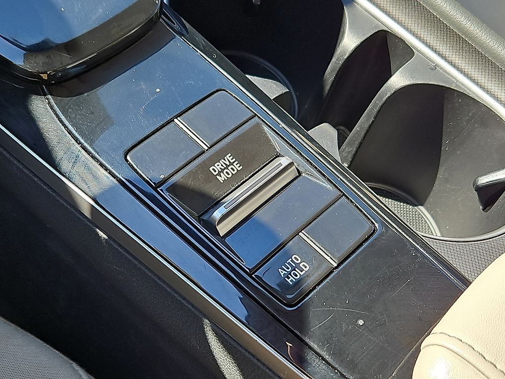 Thumbnail: 2023 Hyundai Sonata - 27