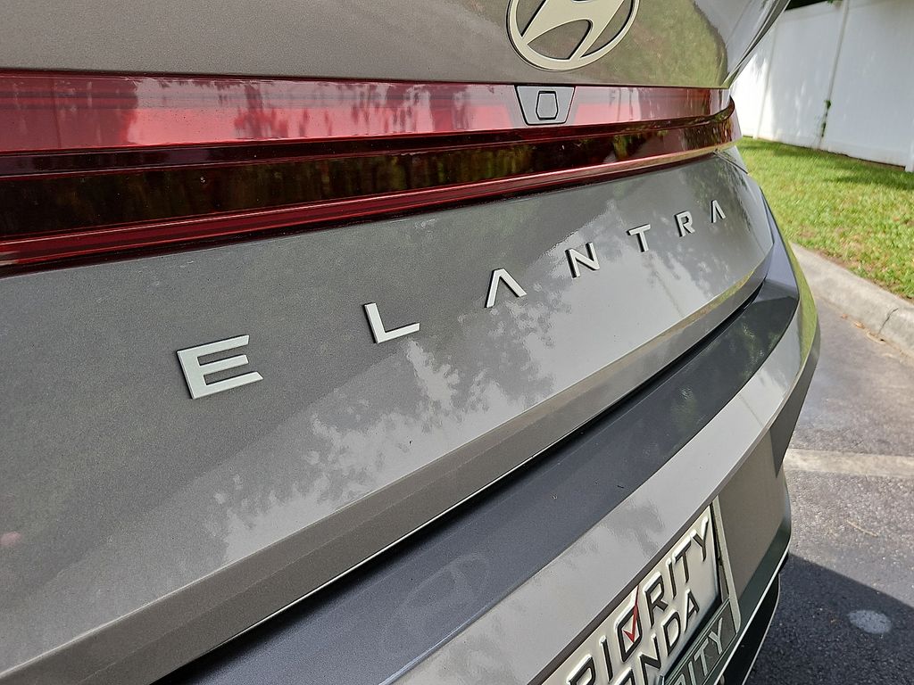 Thumbnail: 2024 Hyundai Elantra - 6