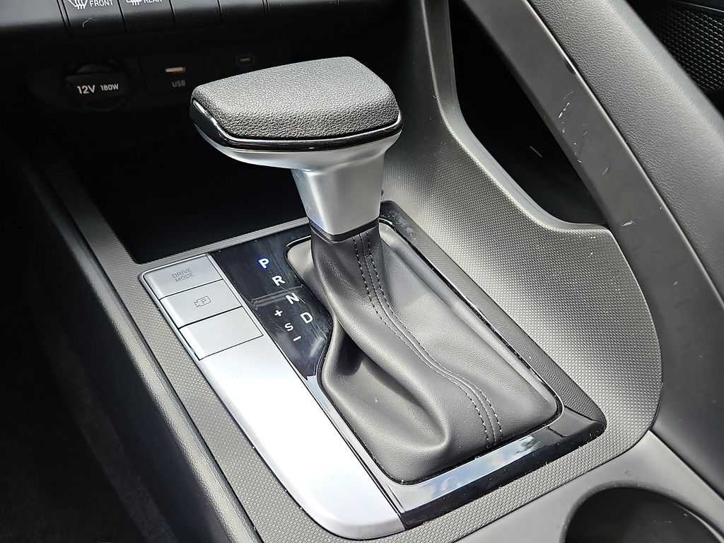 Thumbnail: 2024 Hyundai Elantra - 13