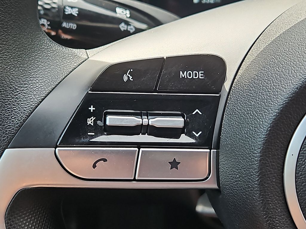 Thumbnail: 2024 Hyundai Elantra - 25