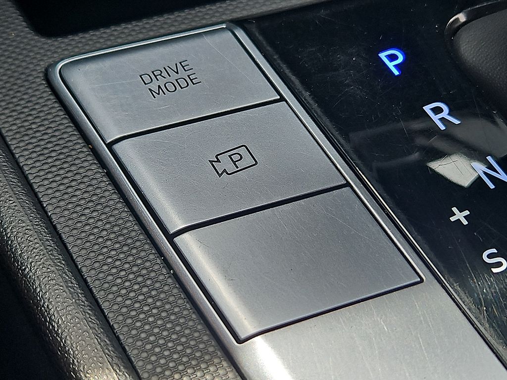 Thumbnail: 2024 Hyundai Elantra - 29