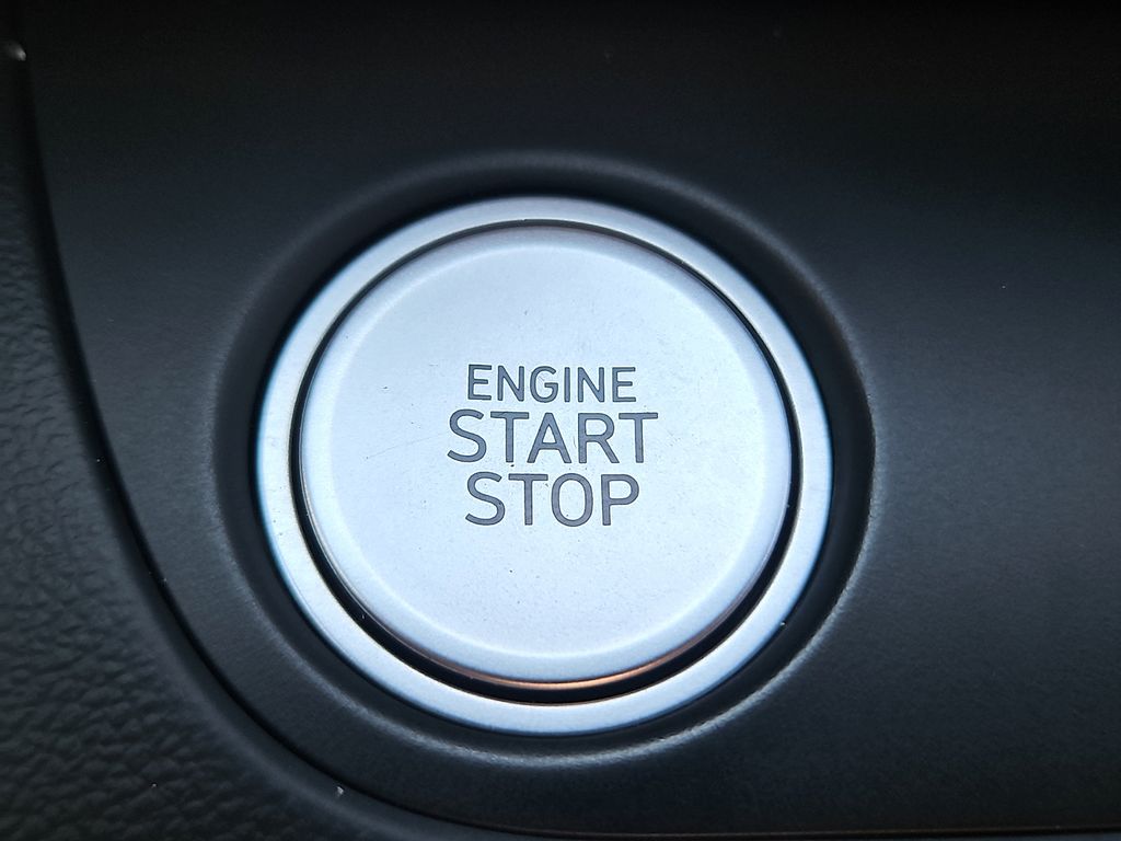 Thumbnail: 2025 Hyundai Elantra - 28