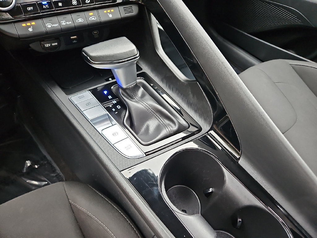 Thumbnail: 2025 Hyundai Elantra - 13