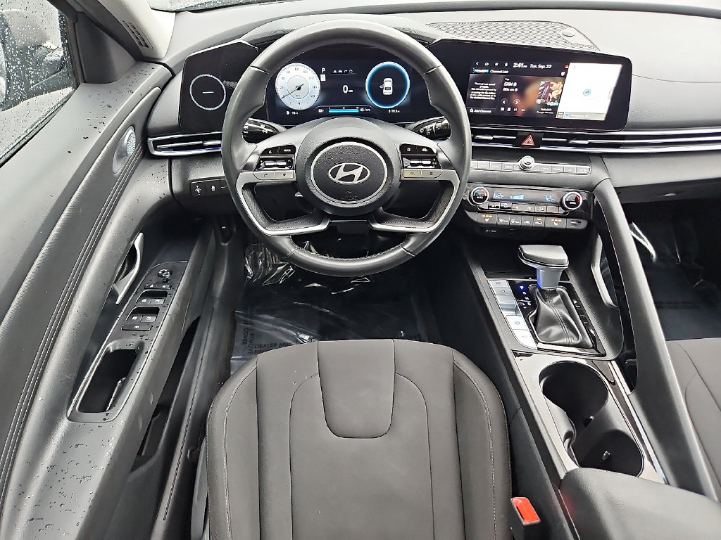 Thumbnail: 2025 Hyundai Elantra - 2