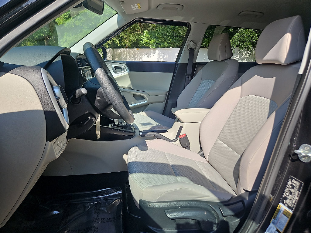 Thumbnail: 2022 Kia Soul - 10