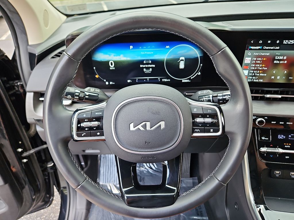 Thumbnail: 2023 Kia Carnival - 2