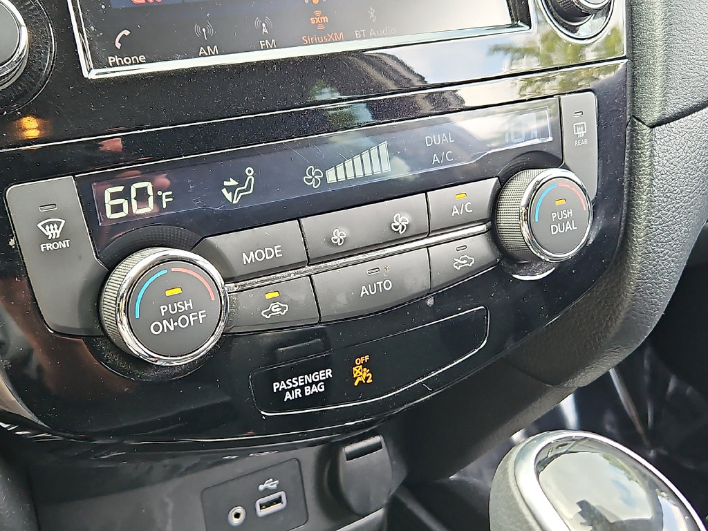 Thumbnail: 2019 Nissan Rogue - 22