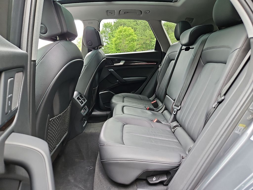 Thumbnail: 2019 Audi Q5 - 12