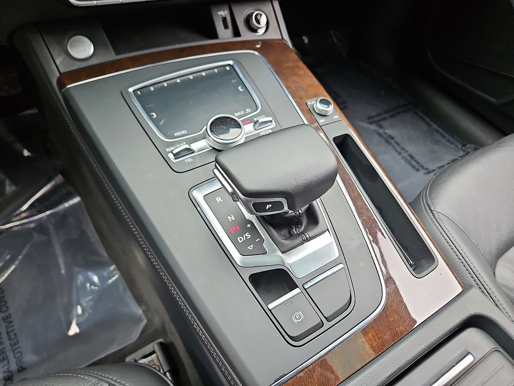 Thumbnail: 2019 Audi Q5 - 14