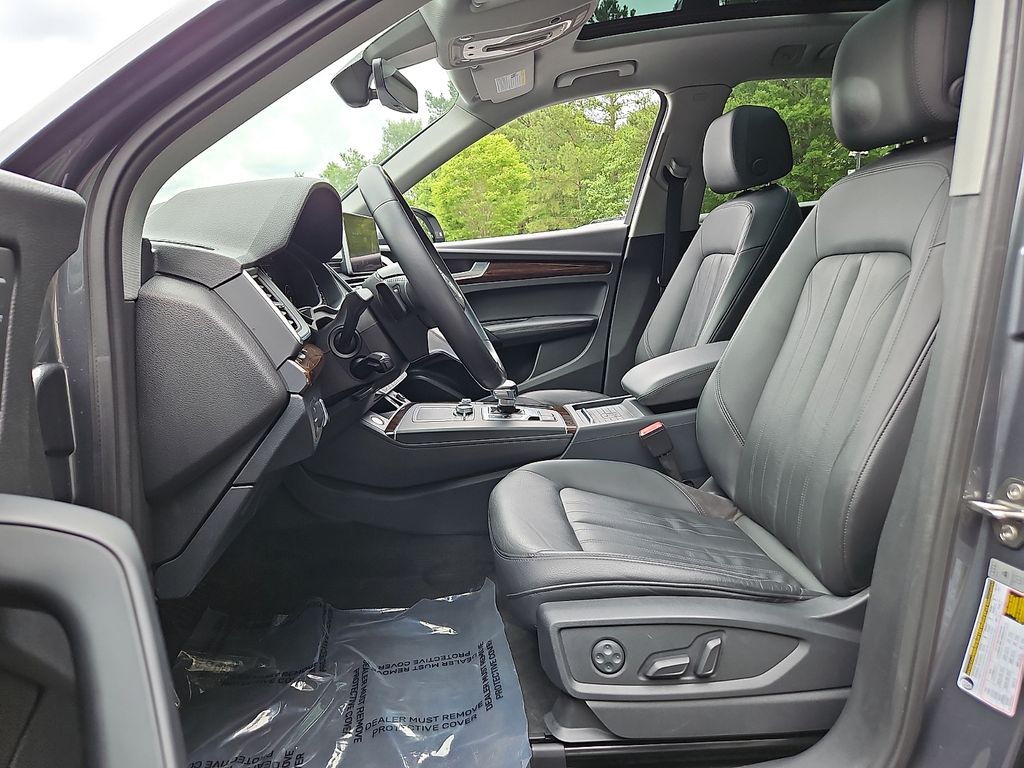 Thumbnail: 2019 Audi Q5 - 11