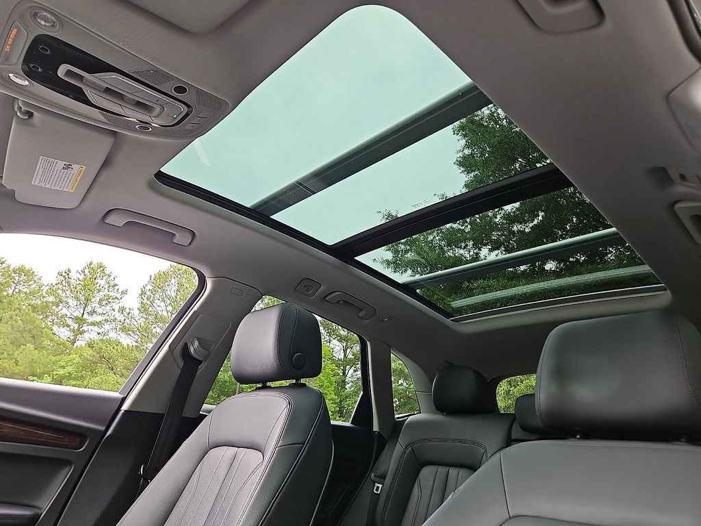 Thumbnail: 2019 Audi Q5 - 23