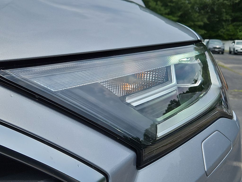 Thumbnail: 2021 Audi Q7 - 20
