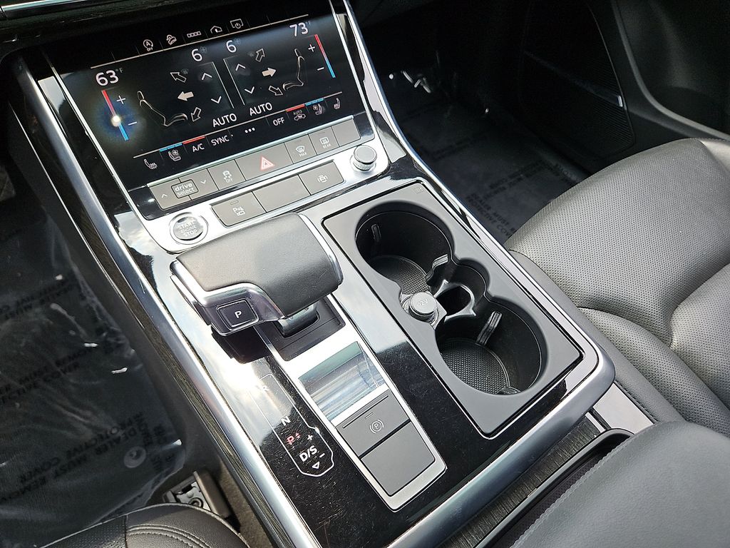 Thumbnail: 2021 Audi Q7 - 14