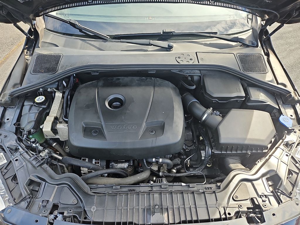 Thumbnail: 2015 Volvo V60 - 9