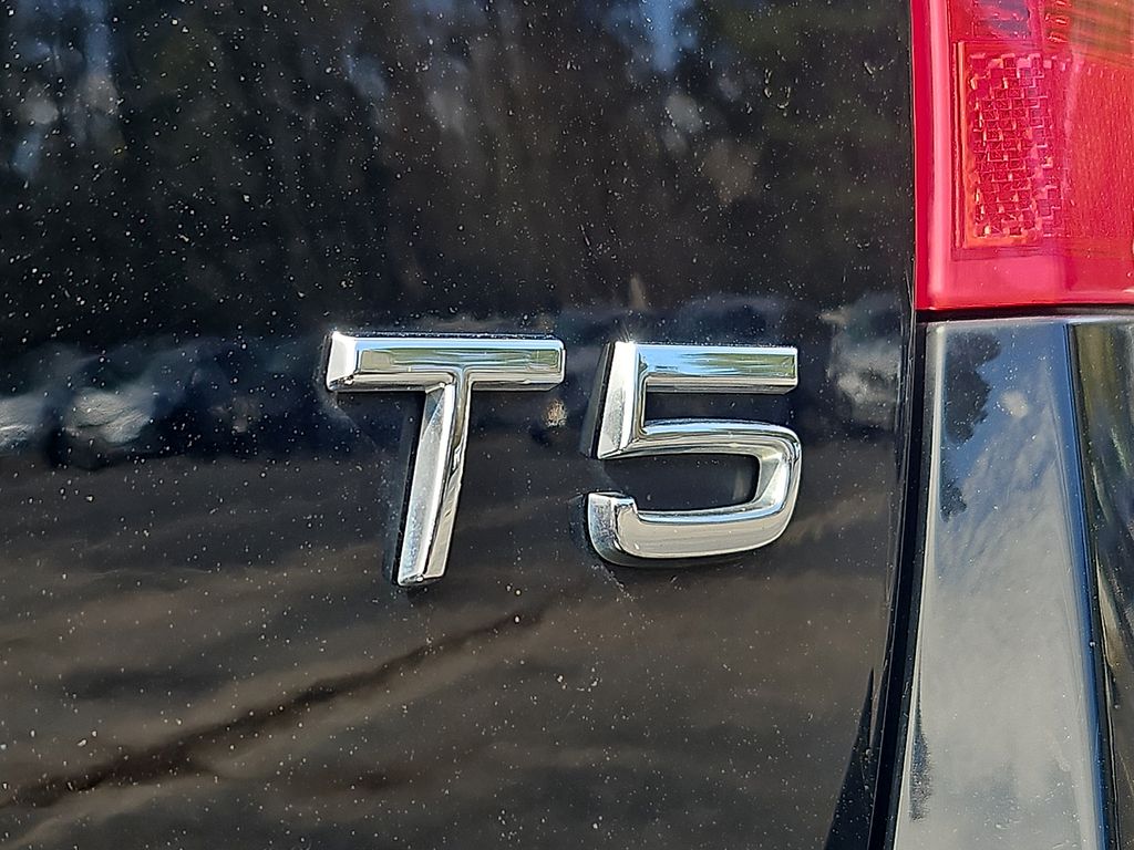 Thumbnail: 2015 Volvo V60 - 7