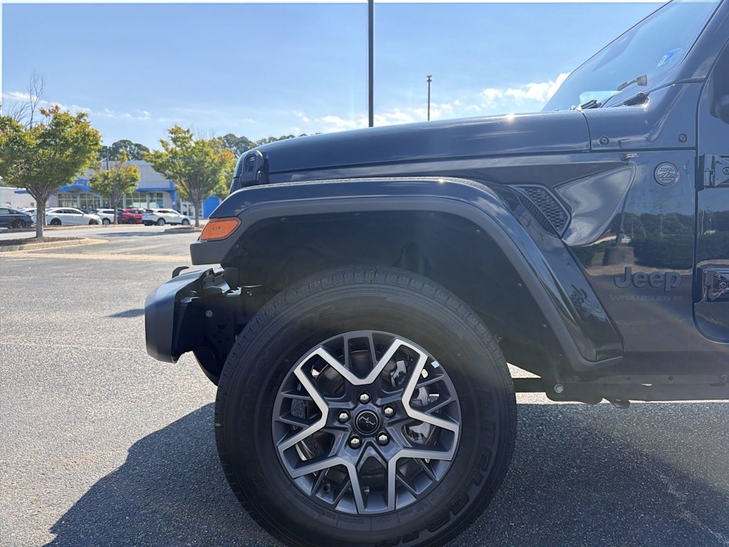 Thumbnail: 2026 Jeep Wrangler - 6