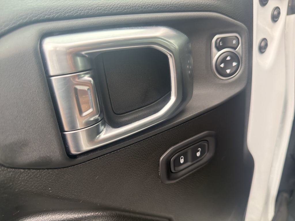 Thumbnail: 2026 Jeep Wrangler - 19