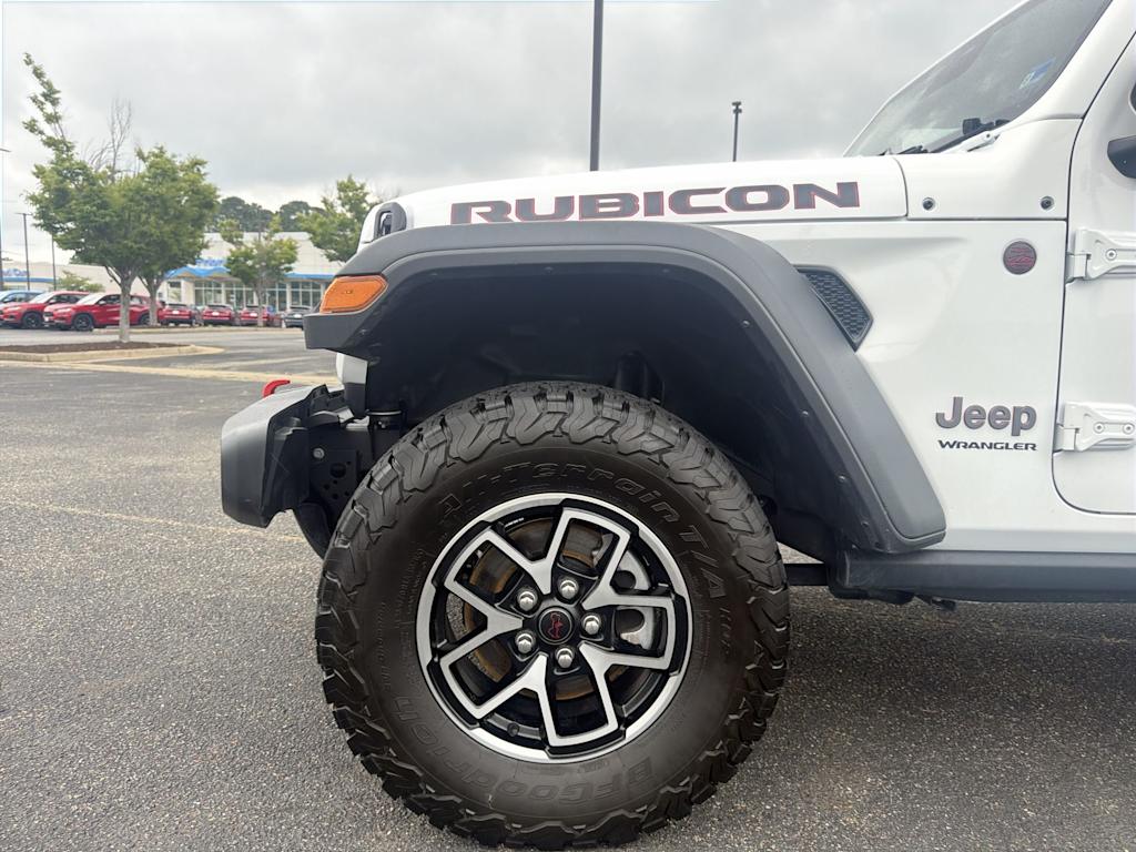 Thumbnail: 2026 Jeep Wrangler - 6