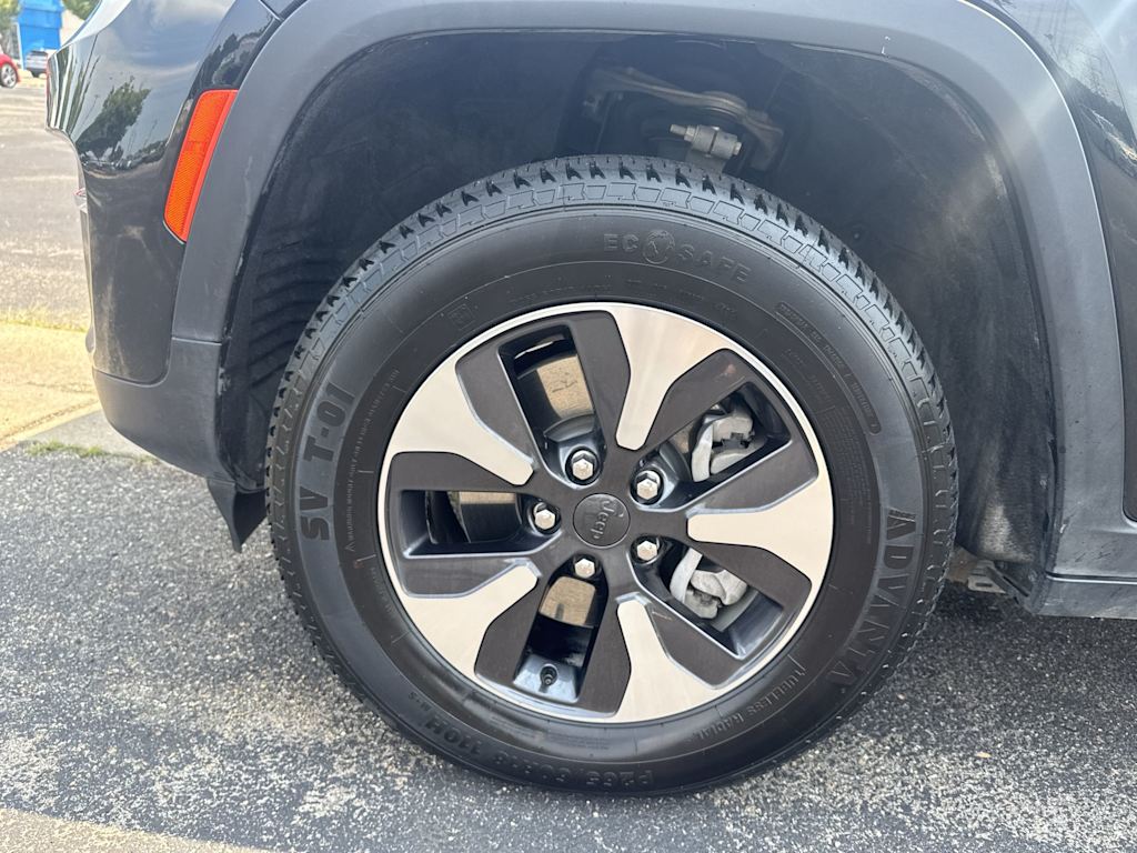 Thumbnail: 2024 Jeep Grand Cherokee - 5