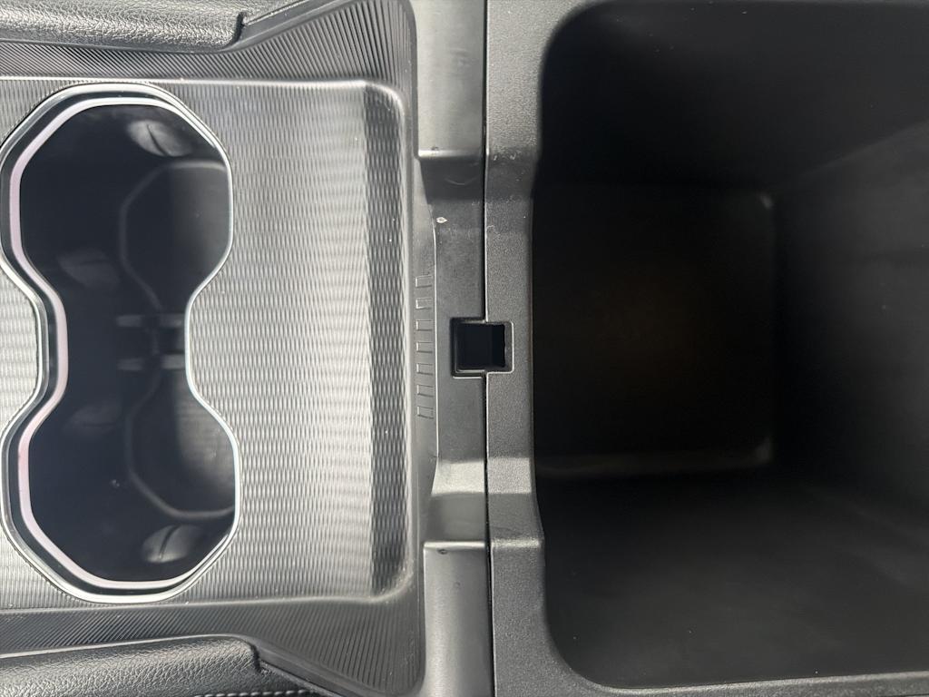 Thumbnail: 2024 Jeep Grand Cherokee - 11