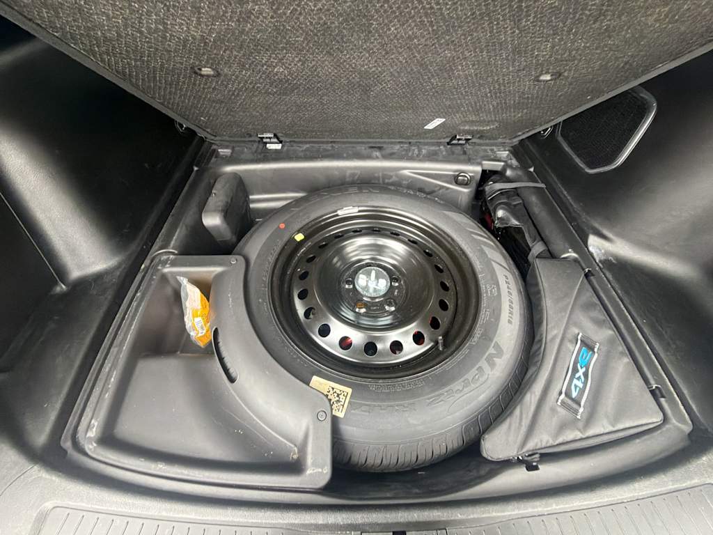 Thumbnail: 2024 Jeep Grand Cherokee - 25