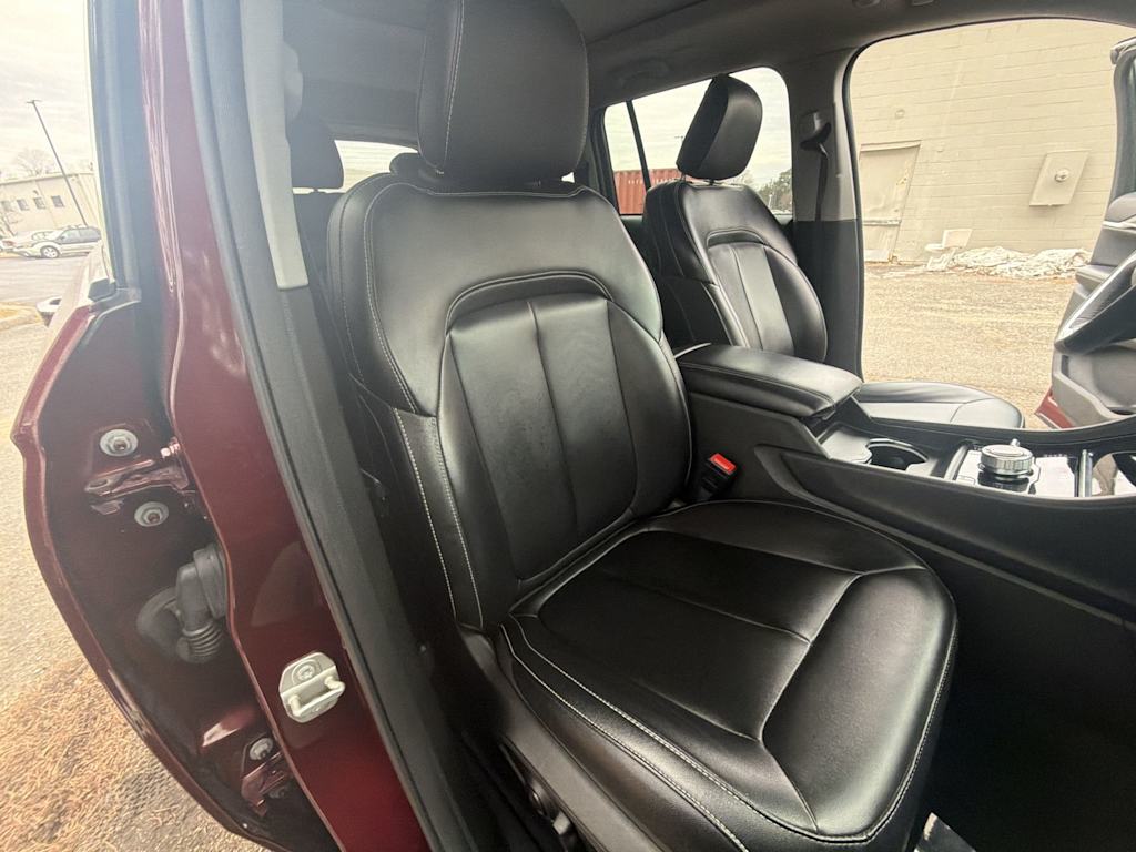 Thumbnail: 2024 Jeep Grand Cherokee - 8