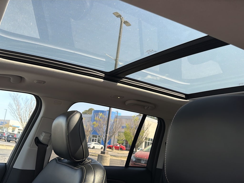 Thumbnail: 2024 Jeep Grand Cherokee - 22